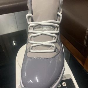 Jordan 11 Cool Grey